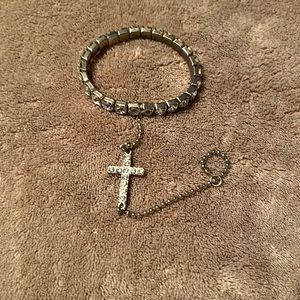 Bracelet ring